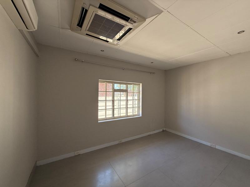 To Let Commercial Property for Rent in Walmer Eastern Cape